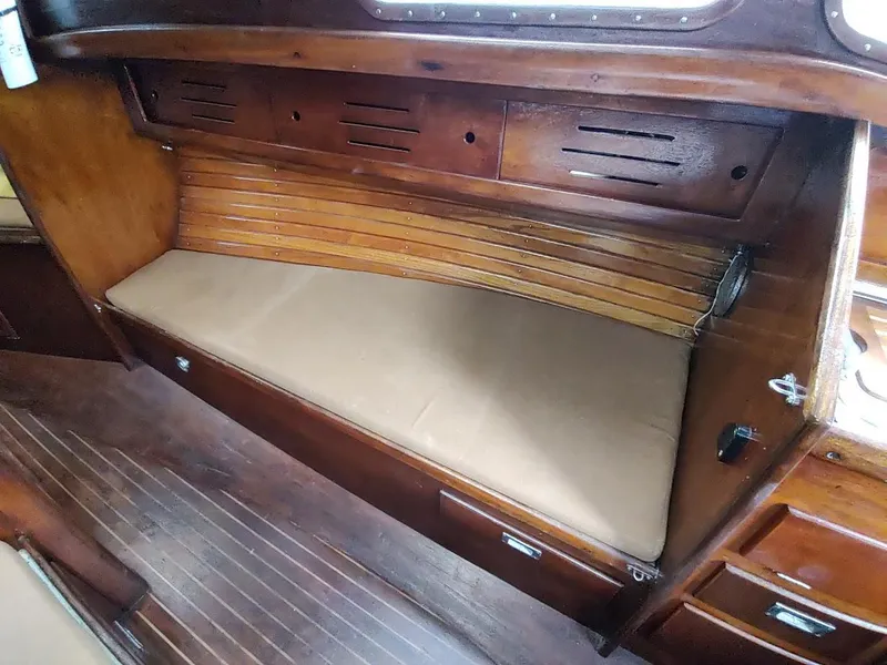 Slide: The Image of Cape Dory Cape 30 1972 - 49