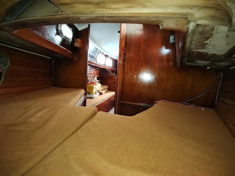 Slide: The Image of Cape Dory Cape 30 1972 - 62