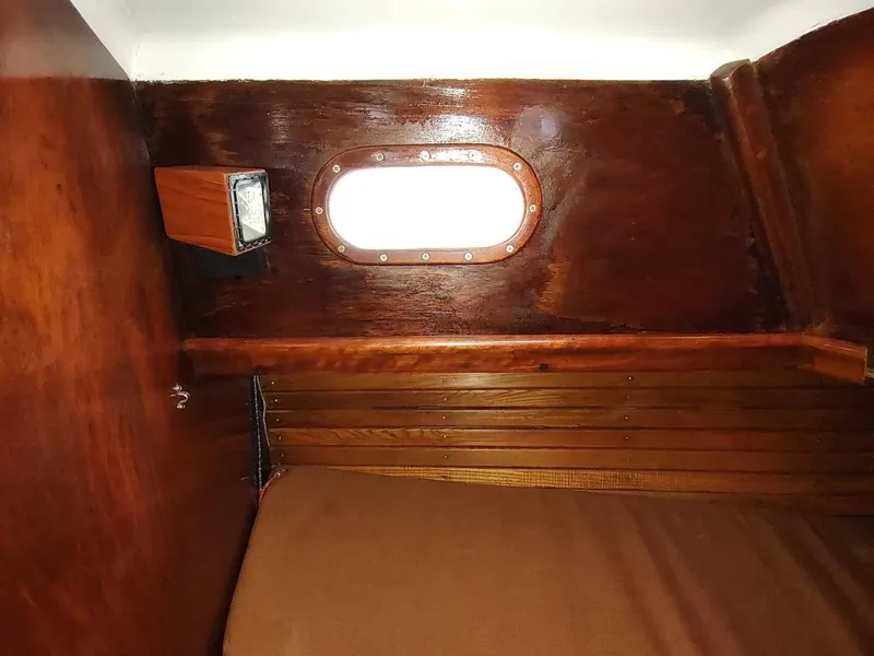 Slide: The Image of Cape Dory Cape 30 1972 - 63