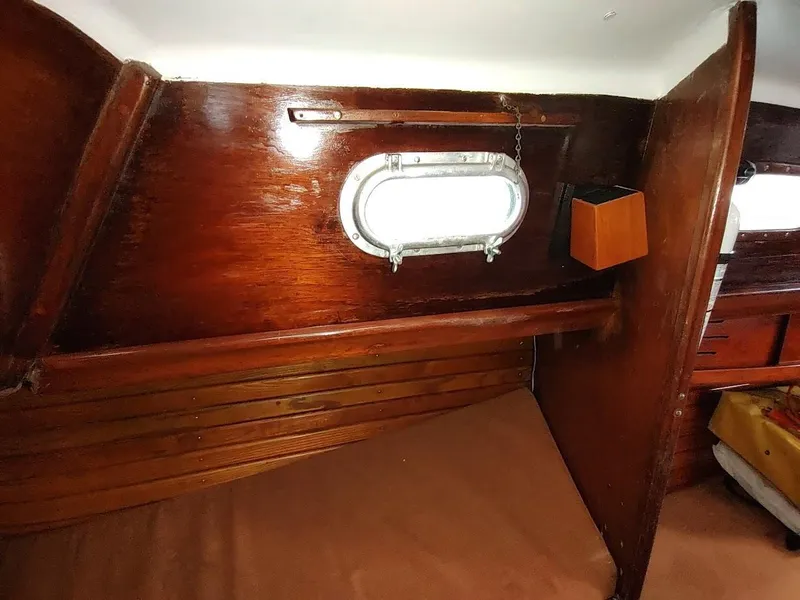 Slide: The Image of Cape Dory Cape 30 1972 - 64