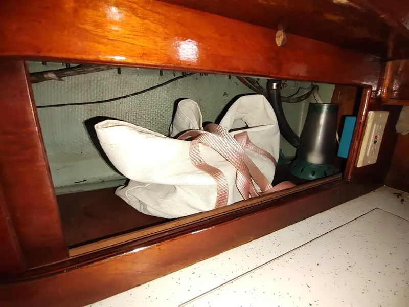 Slide: The Image of Cape Dory Cape 30 1972 - 70