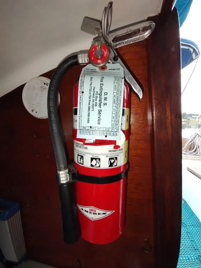 Slide: The Image of Cape Dory Cape 30 1972 - 71