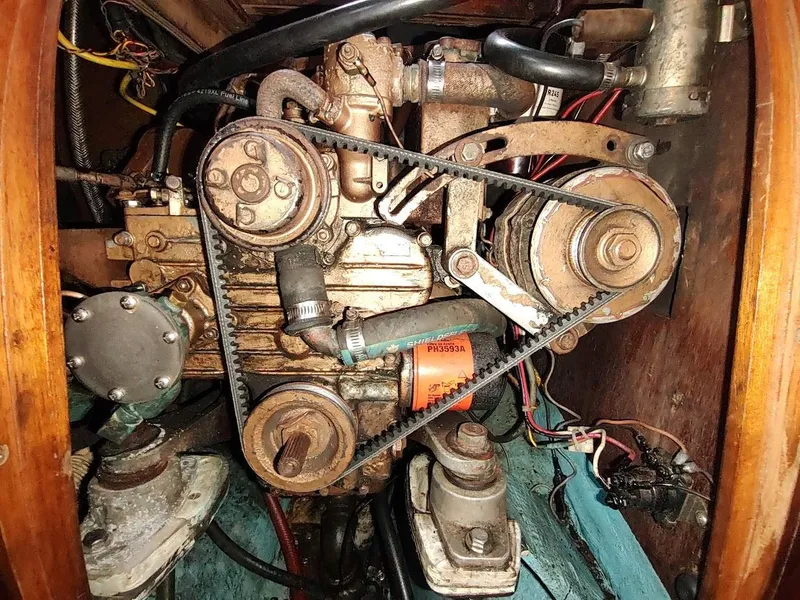 Slide: The Image of Cape Dory Cape 30 1972 - 76