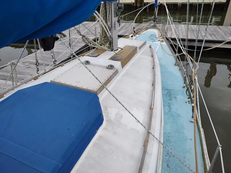 Slide: The Image of Cape Dory Cape 30 1972 - 8