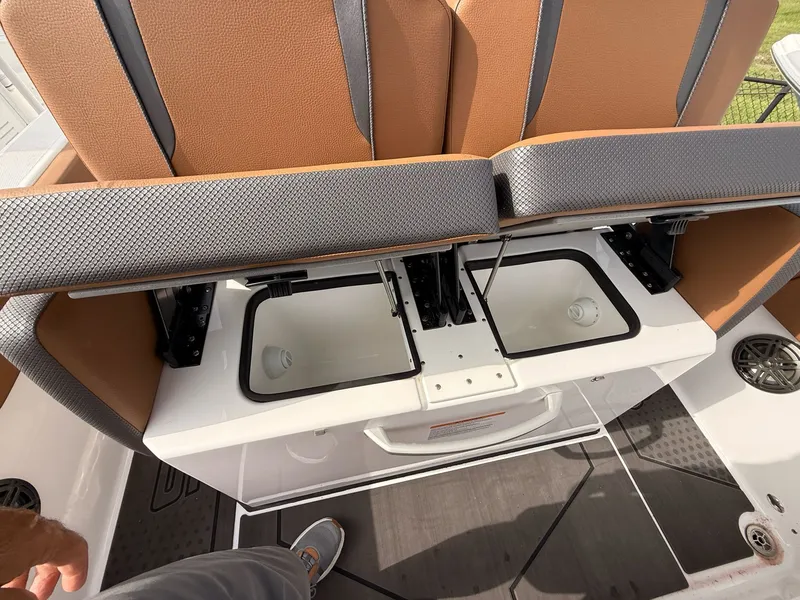 Slide: The Image of Scarab 235 Open LX Wake 2025 - 22