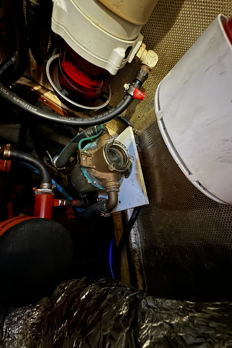 Slide: The Image of Transpacific Marine Ketch 1984 - 125