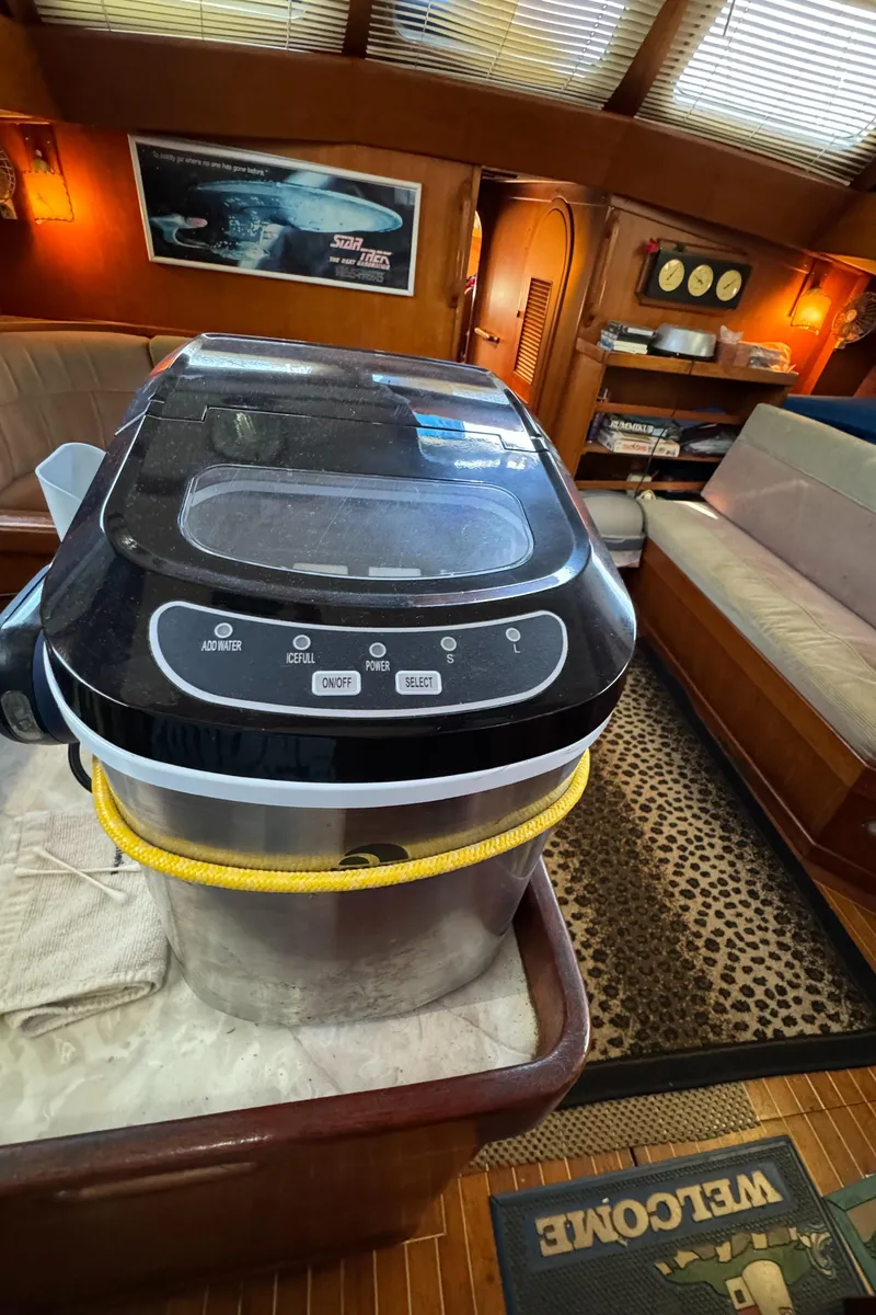 Slide: The Image of Transpacific Marine Ketch 1984 - 69