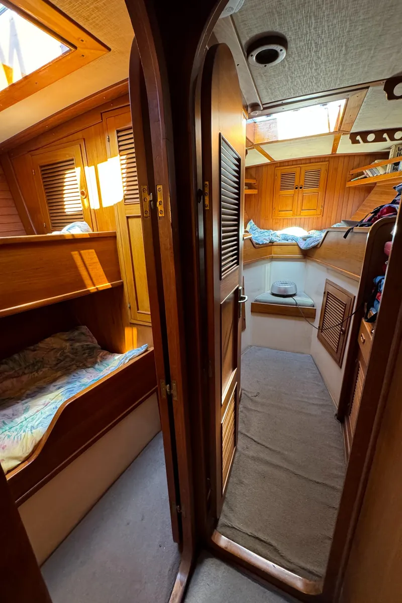 Slide: The Image of Transpacific Marine Ketch 1984 - 74