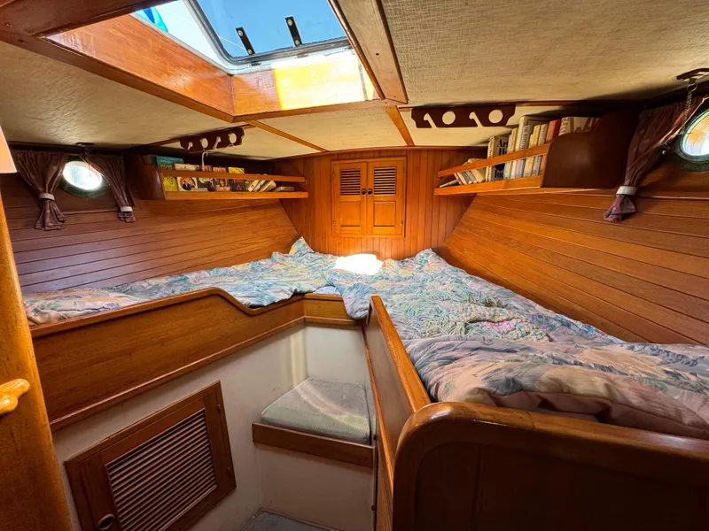 Slide: The Image of Transpacific Marine Ketch 1984 - 79