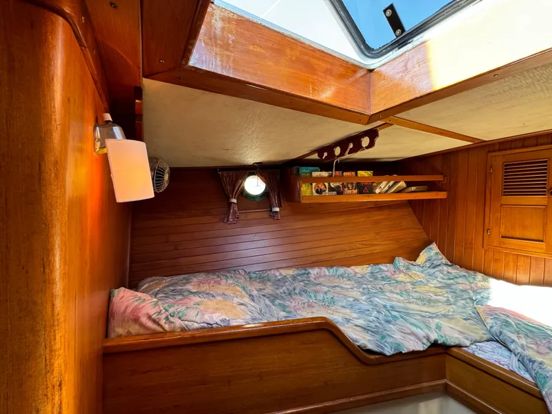 Slide: The Image of Transpacific Marine Ketch 1984 - 80