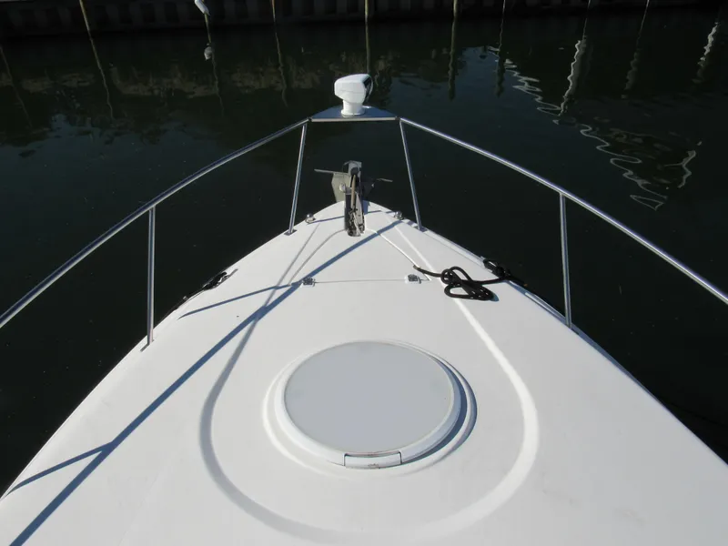 Slide: The Image of Cruisers 2870 Express 2003 - 28