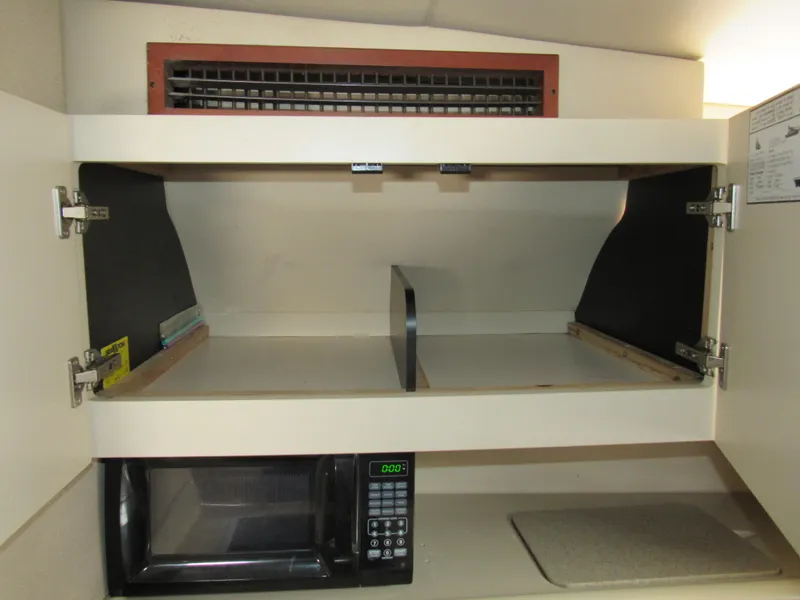 Slide: The Image of Cruisers 2870 Express 2003 - 50