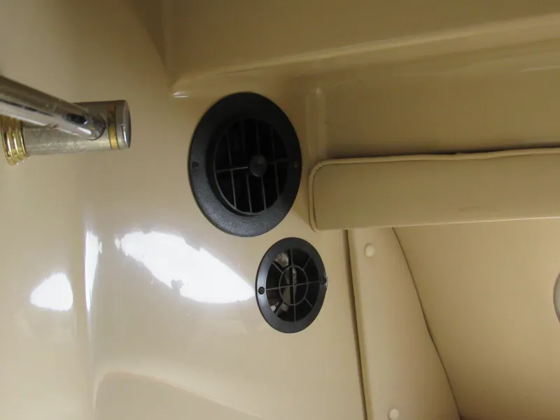 Slide: The Image of Cruisers Yachts 2870 Express 2003 - 62