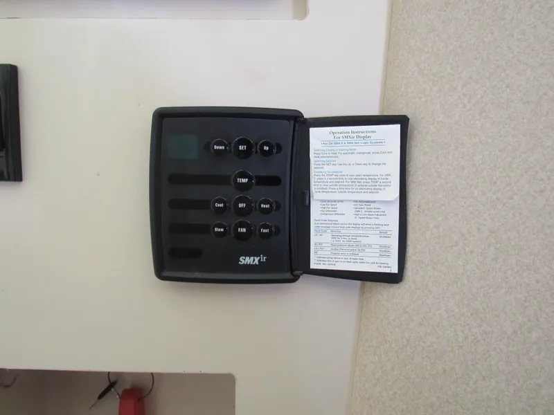 Slide: The Image of Cruisers Yachts 2870 Express 2003 - 76