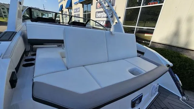 Slide: The Image of Cobalt R4 2022 - 8