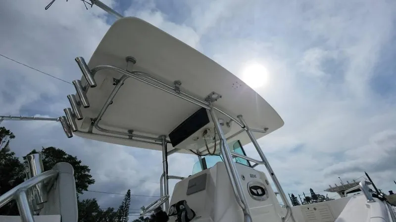 Slide: The Image of Mako 284 CC 2019 - 118