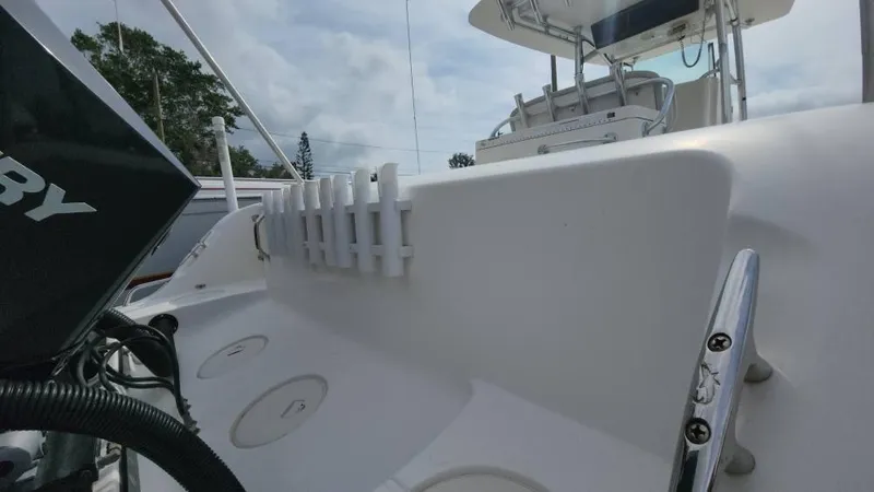 Slide: The Image of Mako 284 CC 2019 - 121