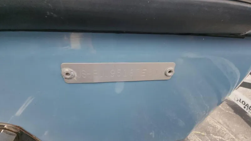 Slide: The Image of Mako 284 CC 2019 - 135