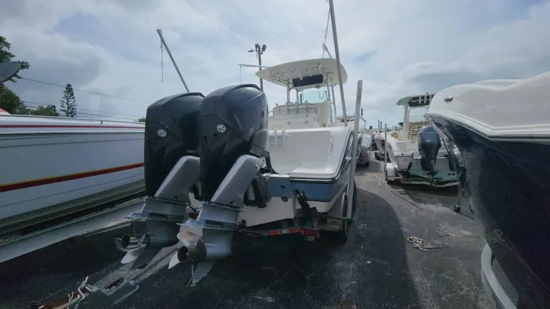 Slide: The Image of Mako 284 CC 2019 - 149