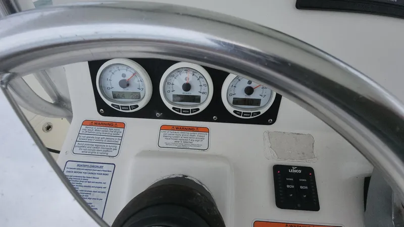 Slide: The Image of Mako 284 CC 2019 - 56