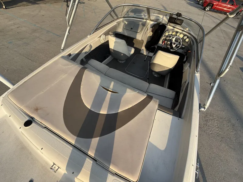 Slide: The Image of Bayliner 185 Bowrider 2008 - 12