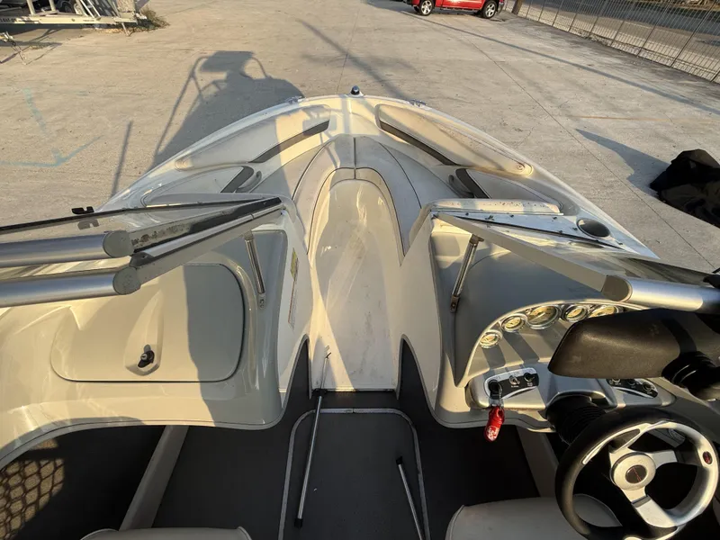 Slide: The Image of Bayliner 185 Bowrider 2008 - 13