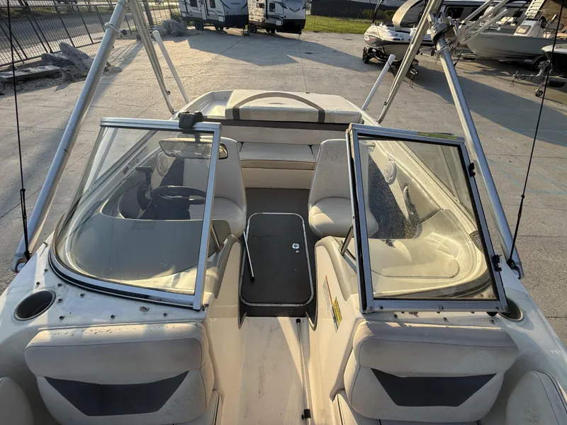 Slide: The Image of Bayliner 185 Bowrider 2008 - 2