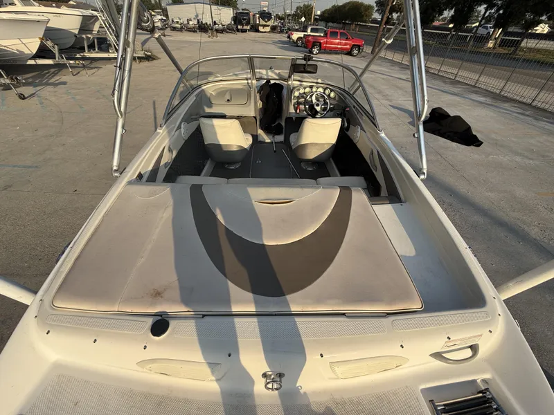 Slide: The Image of Bayliner 185 Bowrider 2008 - 8