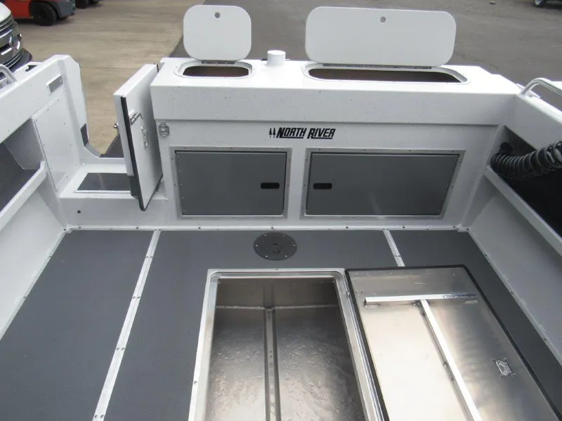 Slide: The Image of North River 21 Seahawk 2026 - 11