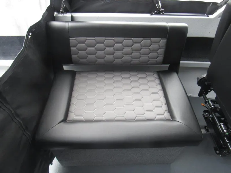 Slide: The Image of North River 21 Seahawk 2026 - 14