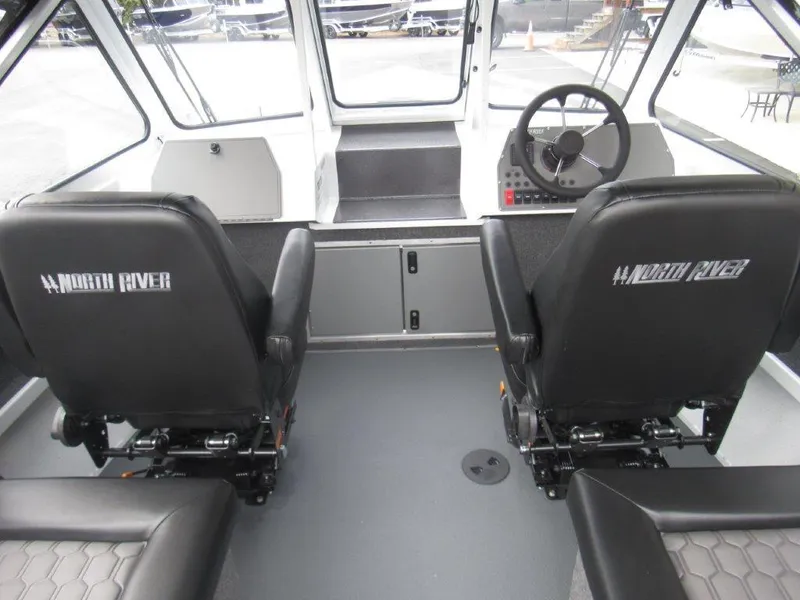 Slide: The Image of North River 21 Seahawk 2026 - 16