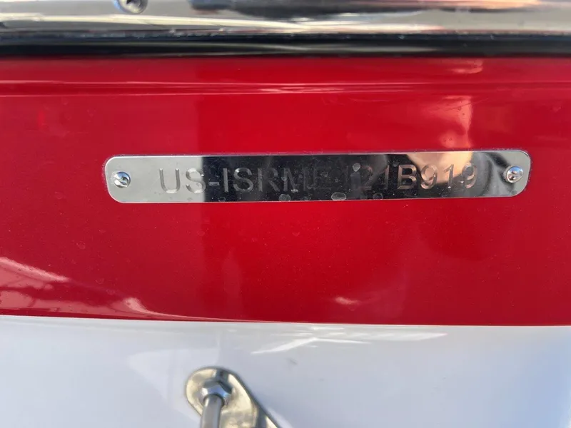 Slide: The Image of 2019 Moomba Mojo boat identification plate with serial number. - 20