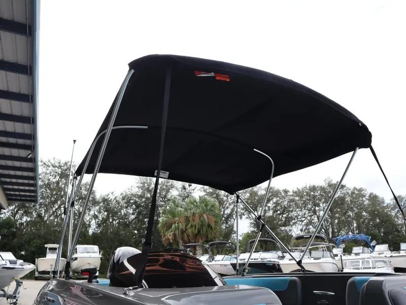 Slide: The Image of Bayliner Element E18 2023 - 10