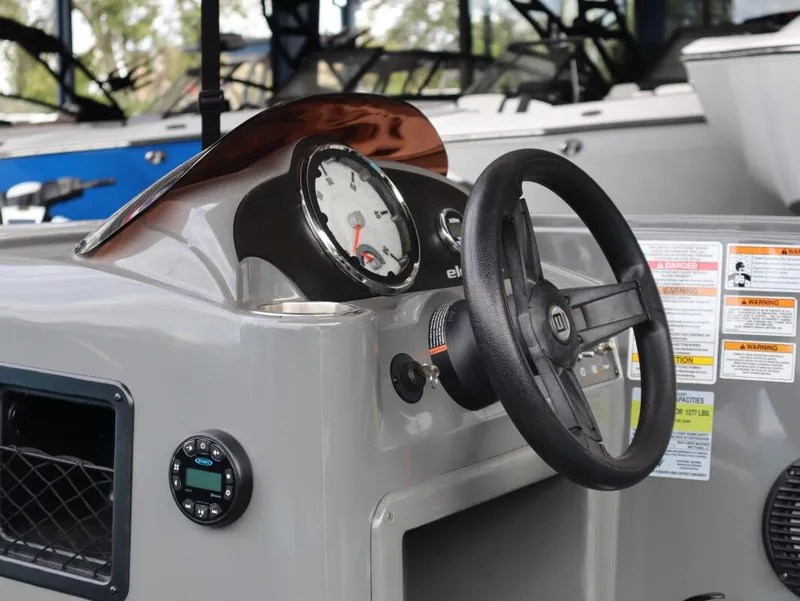 Slide: The Image of Bayliner Element E18 2023 - 18