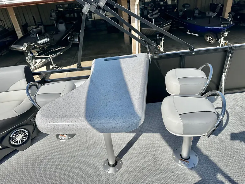 Slide: The Image of Avalon 25' LSZ Platinum Entertainer w/ 200HP Mercury! 2025 - 14