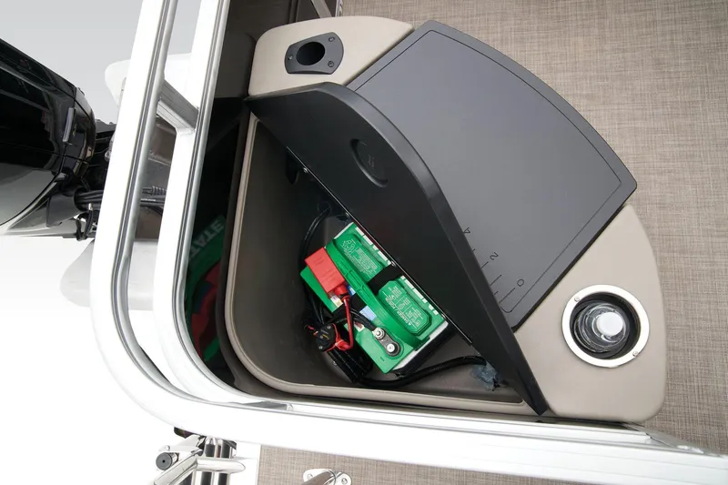 Slide: The Image of Manufacturer Provided Image: Sun Tracker SportFish 20 DLX - 45