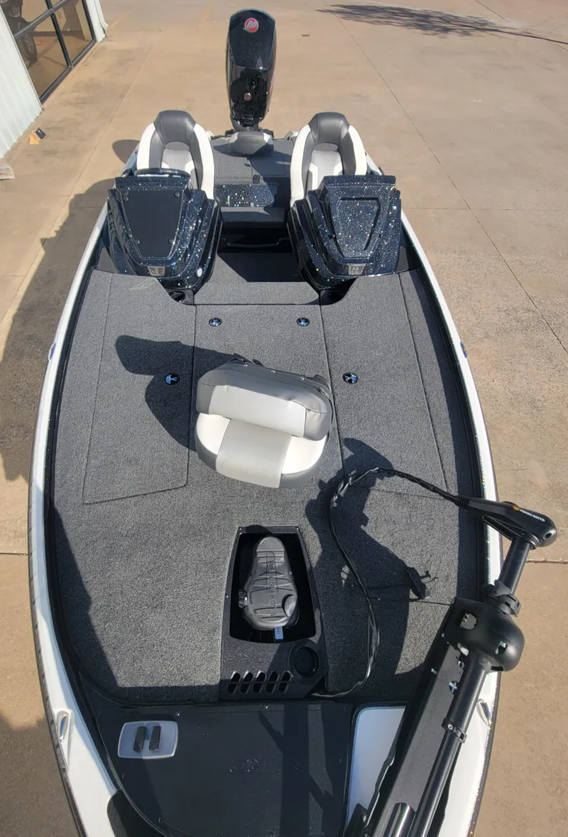 Slide: The Image of 2025 Nitro Z18 fishing boat with dual seats and trolling motor. - 3