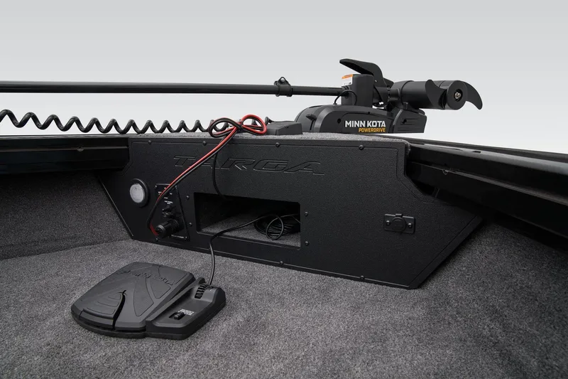 Slide: The Image of Tracker Targa V-18 WT 2025 - 21