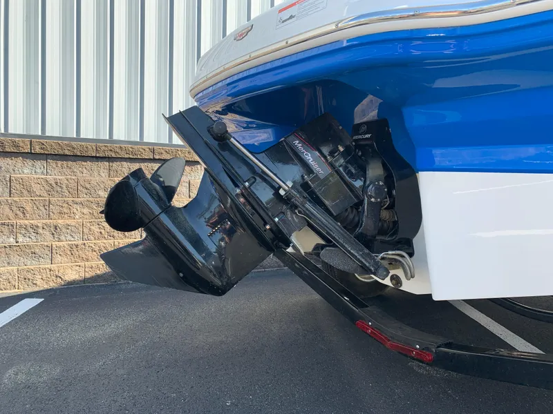 Slide: The Image of 2018 Chaparral 21 H2O Sport boat stern and outdrive detail. - 14