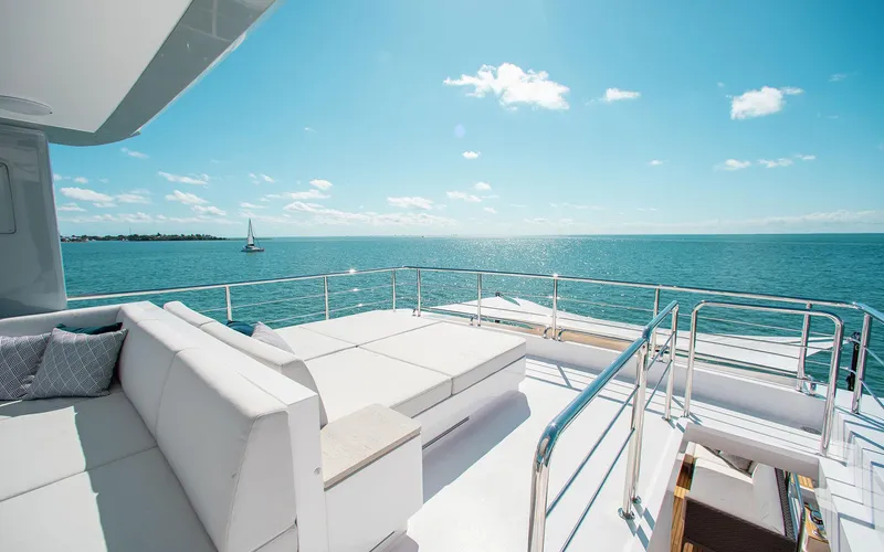 Slide: The Image of FREEDOM 110' Horizon Sundeck Aft - 23