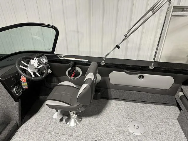 Slide: The Image of Lund 1875 Tyee Sport 2025 - 11