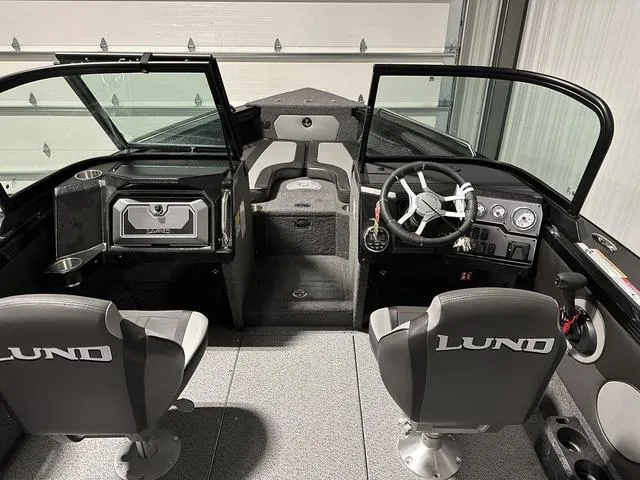 Slide: The Image of Lund 1875 Tyee Sport 2025 - 12