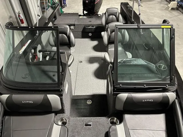 Slide: The Image of Lund 1875 Tyee Sport 2025 - 26