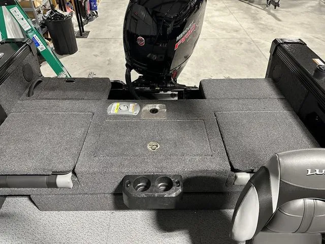 Slide: The Image of Lund 1875 Tyee Sport 2025 - 9