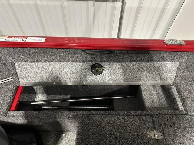 Slide: The Image of Lund 1650 Rebel XL SS 2025 - 11