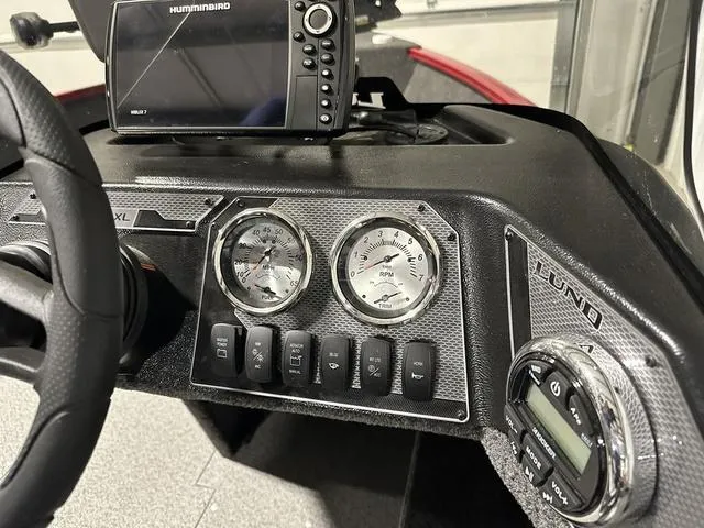 Slide: The Image of Lund 1650 Rebel XL SS 2025 - 14