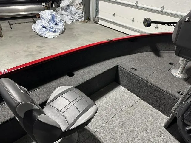 Slide: The Image of Lund 1650 Rebel XL SS 2025 - 16