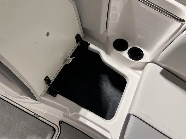 Slide: The Image of Yamaha AR220 2025 - 19