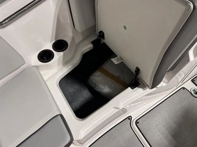 Slide: The Image of Yamaha AR220 2025 - 20