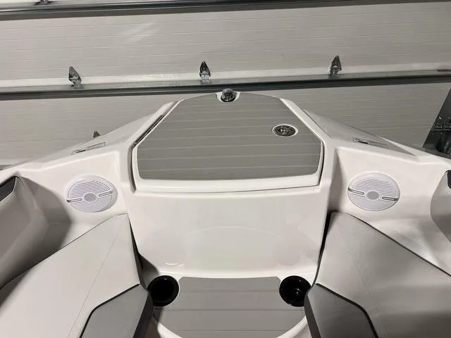 Slide: The Image of Yamaha AR220 2025 - 21